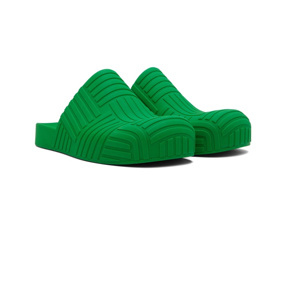 Bottega Veneta parakeet green slider sandal size 9 men’s - gently used 9.5/10